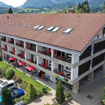 Ifenblick B20 Montana Haus Апартаменты *